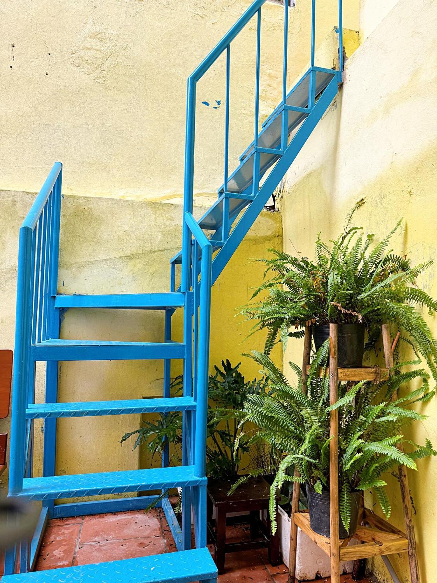 Homestay And Eggcoffee Central Hanoi Old Quarter Exterior photo